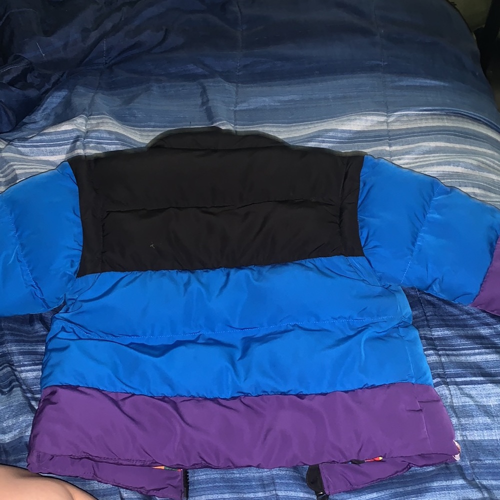 Size 2T - Picture 3 of 3
